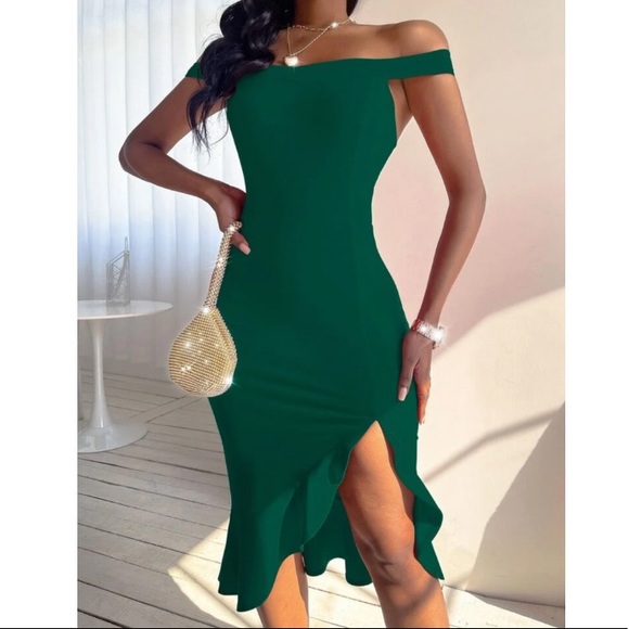 Slit thigh ruffle hem bodycon dress - Picture 14 of 15